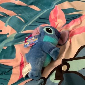 Stitch snuggle snapper